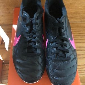 GIRLS NIKE SOCCER 4Y